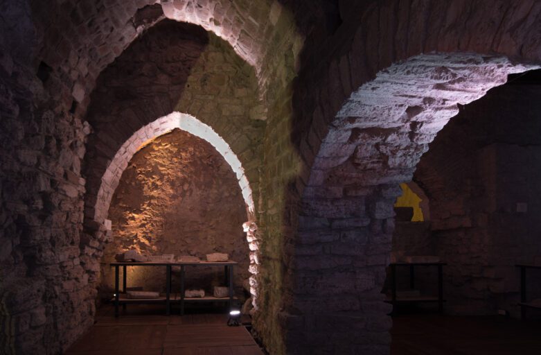 Alcuni archi della parte medievale del percorso di visita della Perugia Sotterranea.