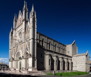 Cattedrale di Santa Maria Assunta - Tour a piedi di Orvieto